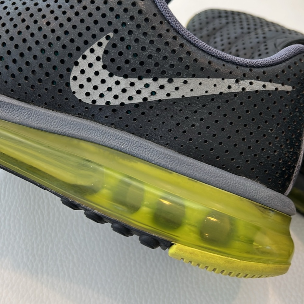 Air Max Motion Black Volt Mens Sz 11.5 EUC 631767-003 - Picture 14 of 17